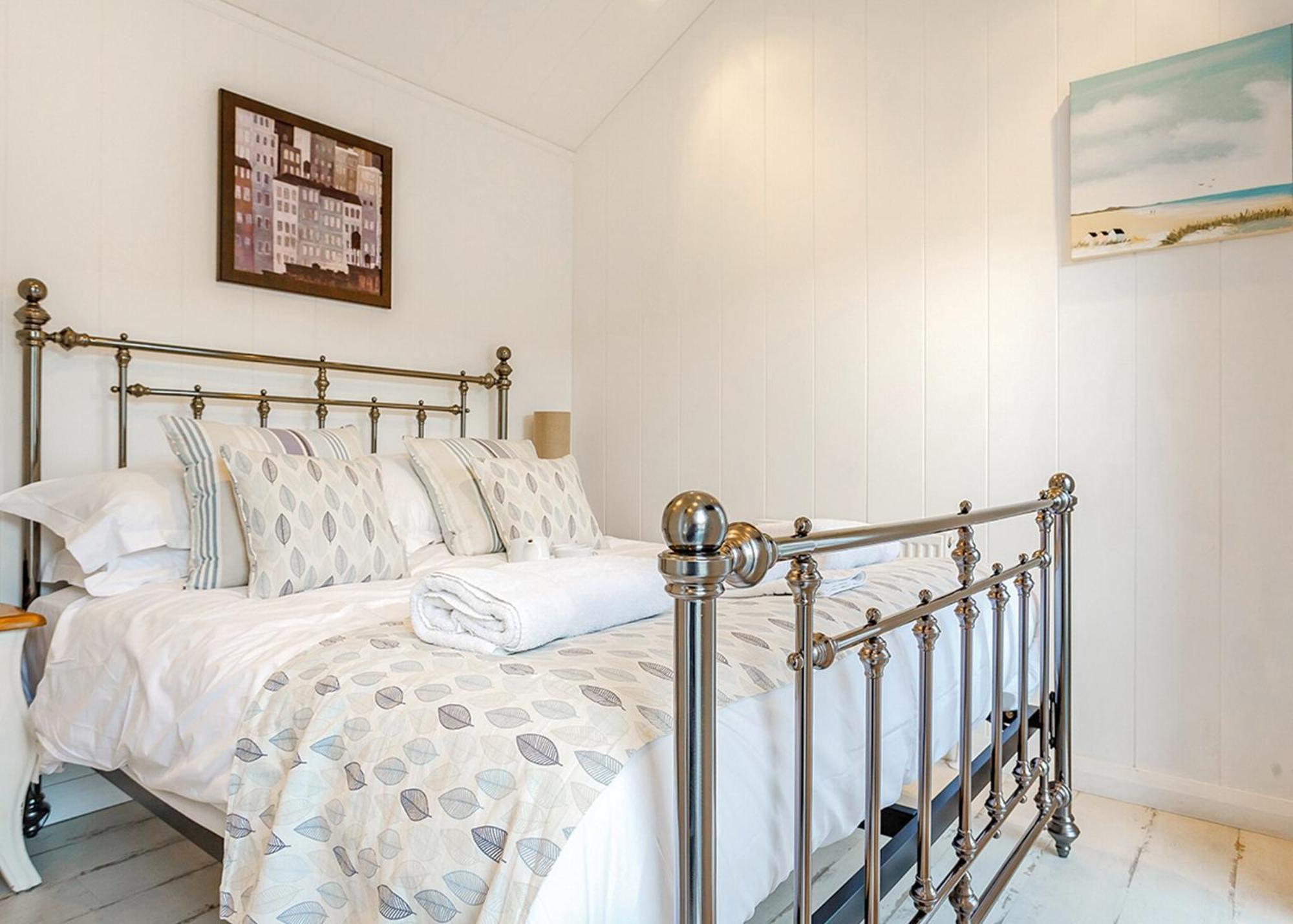 Beach Cove Coastal Retreat Ilfracombe Room photo